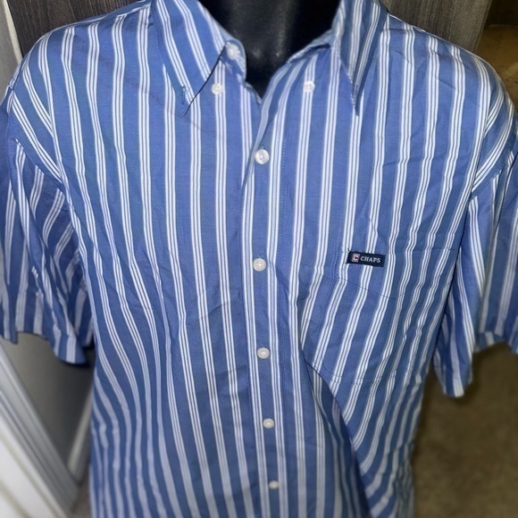 Chaps Other - Men’s used Chaps size XL button down blue striped shirt  short sleeve